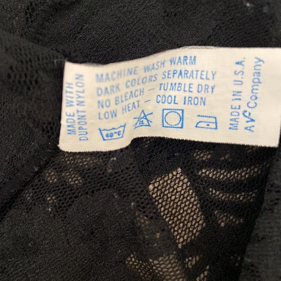 Vintage VanityFair Black Lace Thin Strap Bodice W/Solid BodyW/Lace Hem Full Slip - Picture 6 of 7